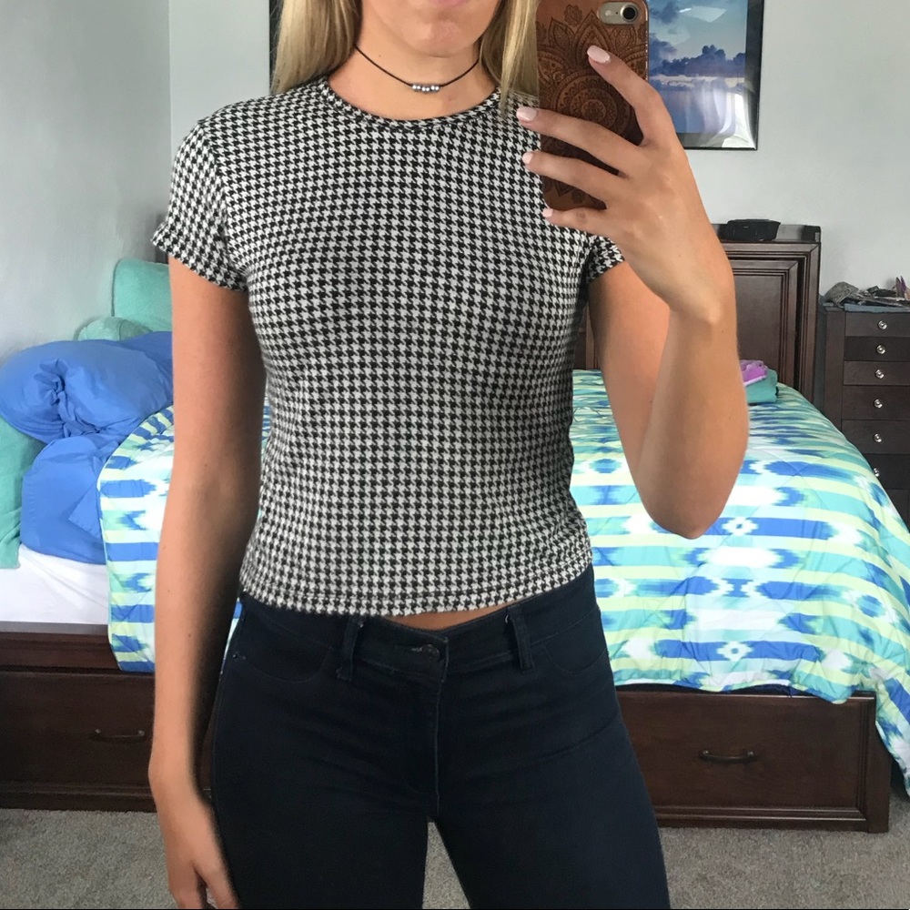 Brandy Melville Gray and Black Top
